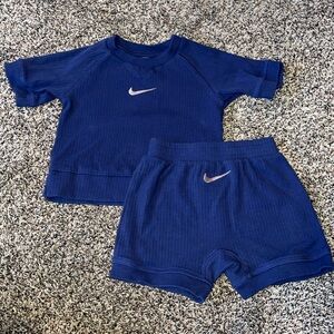 Perfect condition- Nike set